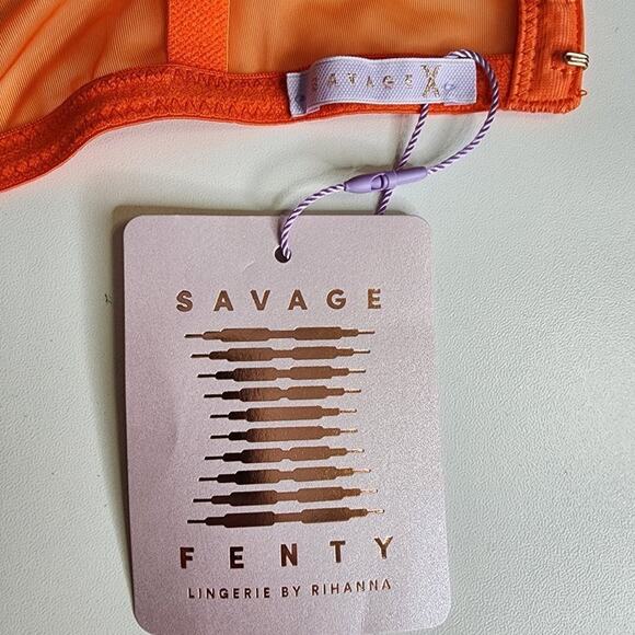Savage X Fenty Sharp Satin Bra Spicy‎ Orange Size 38C - Picture 9 of 12